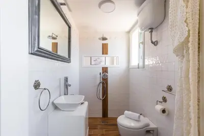 Bagno di Viewsuvio Terrace at historical center by Napoliapartments