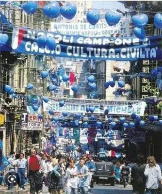 Ospiti di Napoli cento storico2