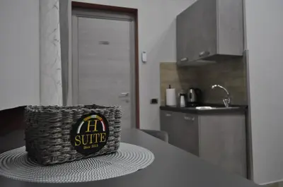 Cucina o angolo cottura di HSUITE
