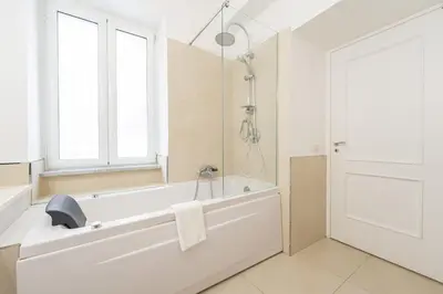 Bagno di Casa Movie by Ospitalia Napoli