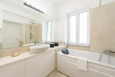 Bagno di Casa Movie by Ospitalia Napoli