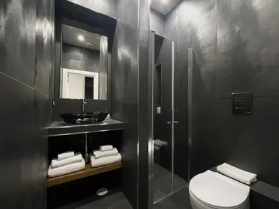 Bagno di AROMA Apartment and b&b, Maschio Angioino