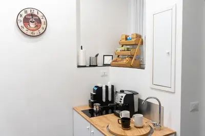Set per la preparazione di tè e caffè presso B&B Santa Lucy L.A.M.