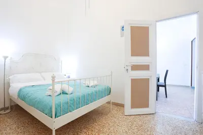 Letto o letti in una camera di GuestHost - New Start Panoramic Apartment