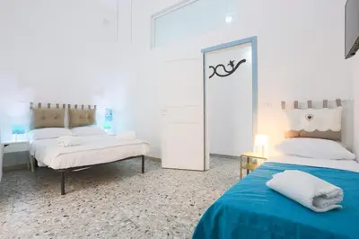 Letto o letti in una camera di GuestHost - New Start Panoramic Apartment