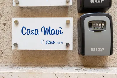 Certificato, attestato, insegna o altro documento esposto da Casa Mavi by Ospitalia Napoli