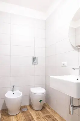 Bagno di casa puteca quartieri spagnoli