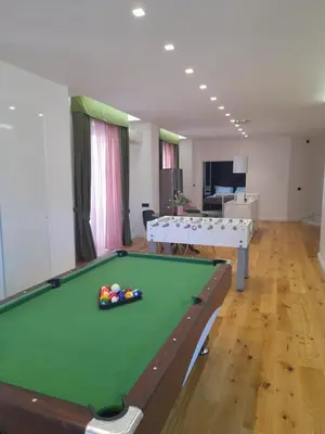 Tavolo di biliardo di Babylon Luxury Suite & Apartments