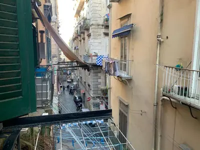 Vista generica su Napoli o vista sulla città dall'interno della casa vacanze