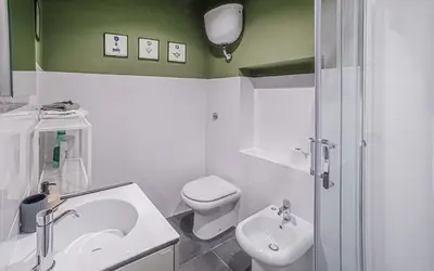 Bagno di GLIKA APPARTAMENTO NAPOLETANO