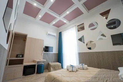 Cucina o angolo cottura di GreRos H. Porto Napoli Centro, by ClaPa Group Dislocated Hospitality