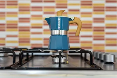 Set per la preparazione di tè e caffè presso Via Morghen 63 - Primo piano