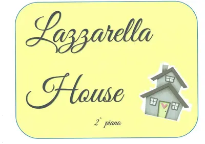 Certificato, attestato, insegna o altro documento esposto da Lazzarella House