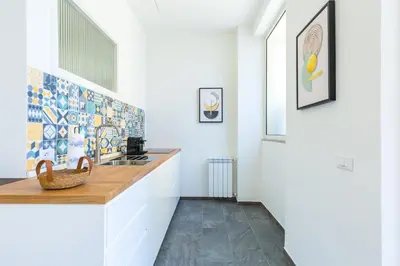 Cucina o angolo cottura di Stanzione Classy Flat at Vomero Central by Napoliapartments