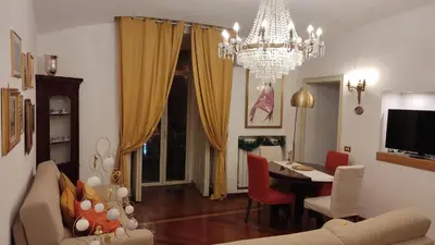 TV o dispositivi per l'intrattenimento presso la casa di Francesca