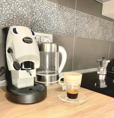 Set per la preparazione di tè e caffè presso Casa e Bottega 41 Apartment