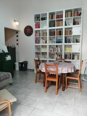 Biblioteca nell'appartamento