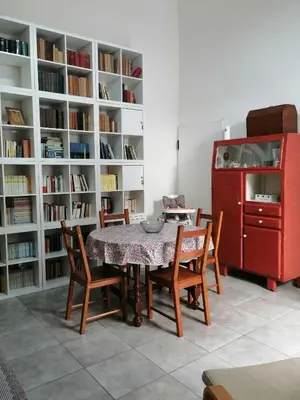 Biblioteca nell'appartamento