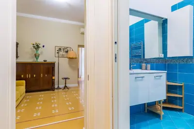 Bagno di Santa Lucia sea view