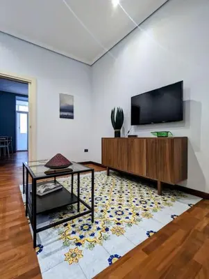 TV o dispositivi per l'intrattenimento presso Partenope 3- Exclusive Apt. on the Naples seafront