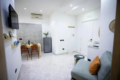 Cucina o angolo cottura di Casa Pelusa: Apartment near Maradona Murales