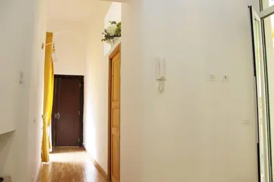 Planimetria di Easy Napoli Duomo (porto , centro storico)