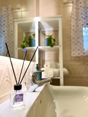 Bagno di Charming Suite Napoli Vomero