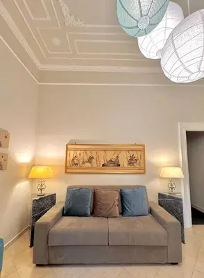 Area soggiorno di Charming Suite Napoli Vomero
