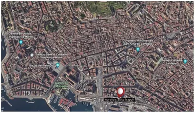 Vista generica su Napoli o vista sulla città dall'interno dell'appartamento