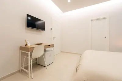TV o dispositivi per l'intrattenimento presso Napoli Maison