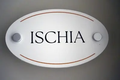 Certificato, attestato, insegna o altro documento esposto da il Salotto di Chiaia