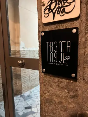 Certificato, attestato, insegna o altro documento esposto da Trentanove Home