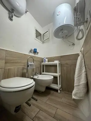 Bagno di Aurora House