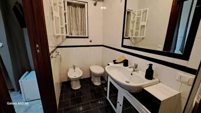 Bagno di AURORA e DAD Naples Center B&B