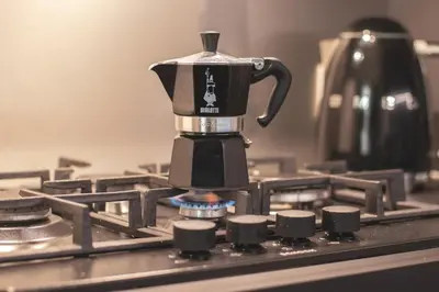 Set per la preparazione di tè e caffè presso Appartamento in Pieno Centro a Napoli vicino al Mare