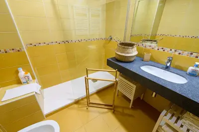 Bagno di Casa Bianca Apartments