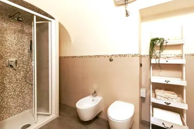 Bagno di Monolocale romantico a Napoli