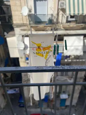 Certificato, attestato, insegna o altro documento esposto da Noviello's Home