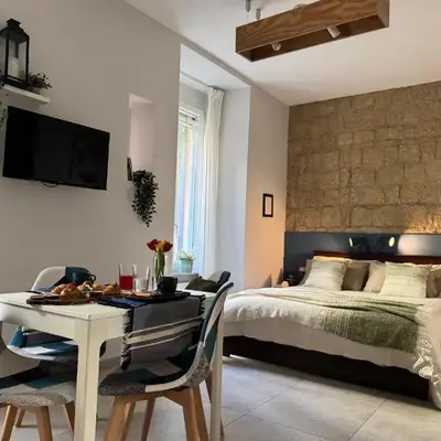 Mirea Apartments - Napoli