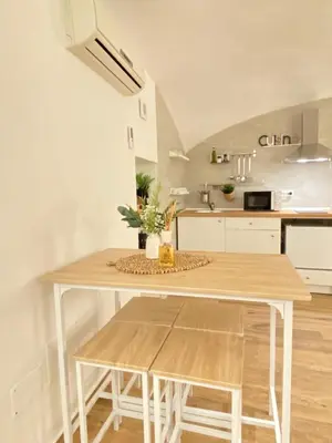 Cucina o angolo cottura di Pied à terre - Napoli centro - Chiaia 