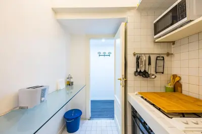 Cucina o angolo cottura di Hidden Gem on Chiaia pedastrian area by Napoliapartments