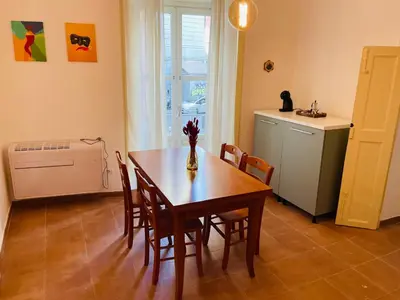 Cucina o angolo cottura di Casa vacanza Fermata Napoli Centro