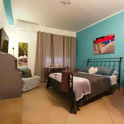 Morghen 88 VOMERO Rooms