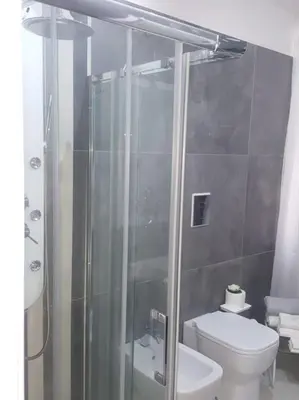 Bagno di SOFIA HOUSE living in the heart of Naples