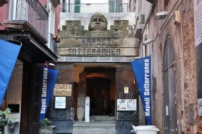 Facciata o entrata di Lallarella 17