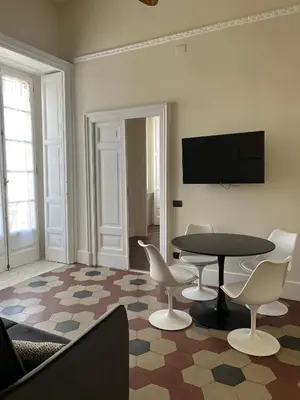 TV o dispositivi per l'intrattenimento presso Voglia 'e turnà
