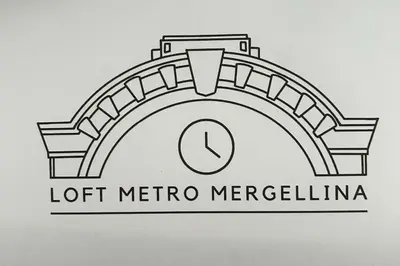 Certificato, attestato, insegna o altro documento esposto da Loft Metro Mergellina - Posizione strategica per visitare Napoli