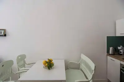 Cucina o angolo cottura di La casa di Nelly Boutique Apartment Napoli