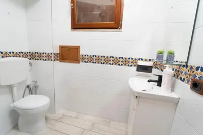 Bagno di Casa Raffaela with Terrace by Wonderful Italy