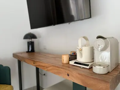Set per la preparazione di tè e caffè presso Anno13Suites